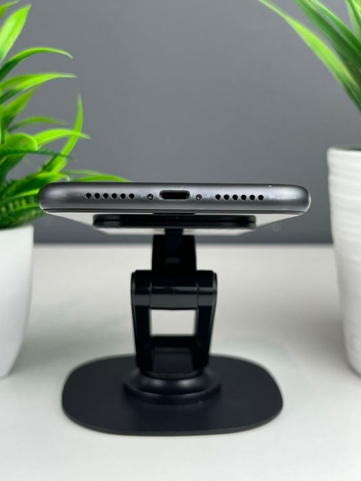 Телефон Apple iPhone 11 128GB