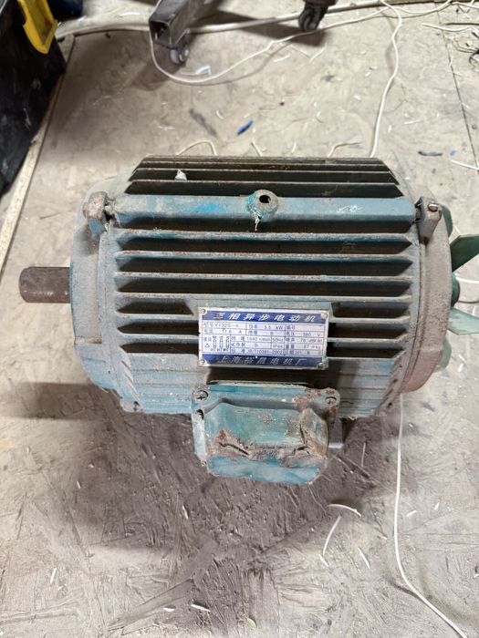 Двигатель сатылады. Бағасы 55000т