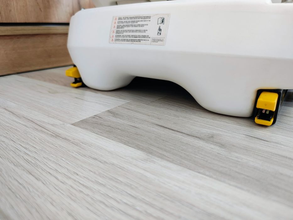 Vând scaun auto Lionelo Bastiaan