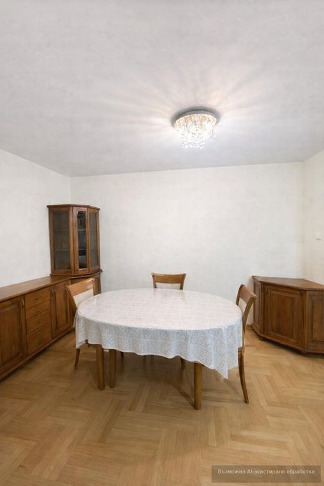 Дава се под наем Тристаен апартамент в Пловдив, Център - 130 кв.м за 800 € - Снимка #2