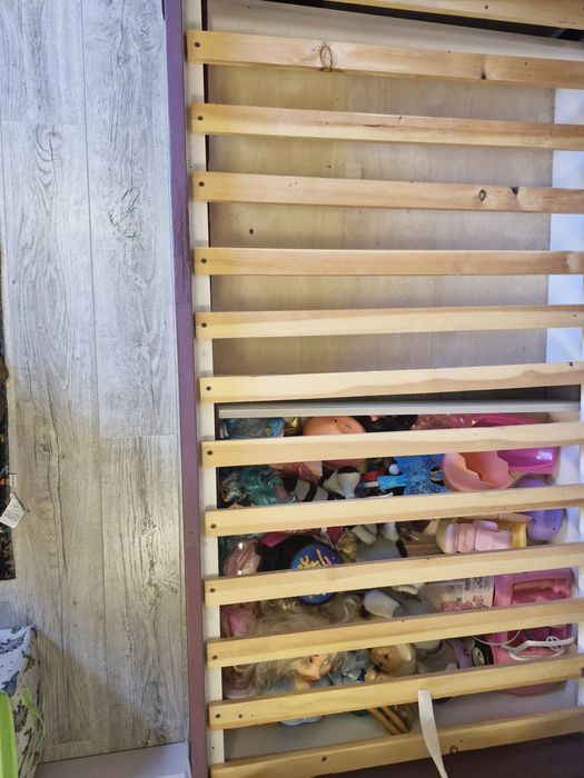 Детская кровать и матрас