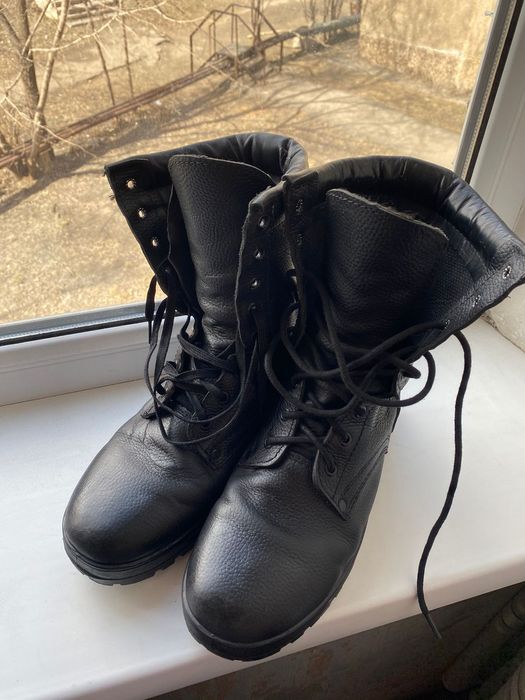 Продам берцы 42 размера
