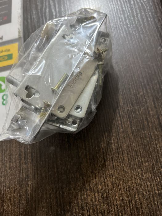 От дверцы мебель