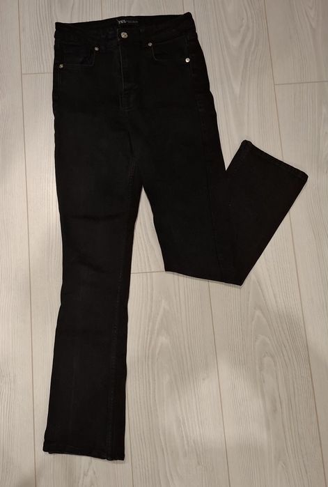 Блуза и дънки зара