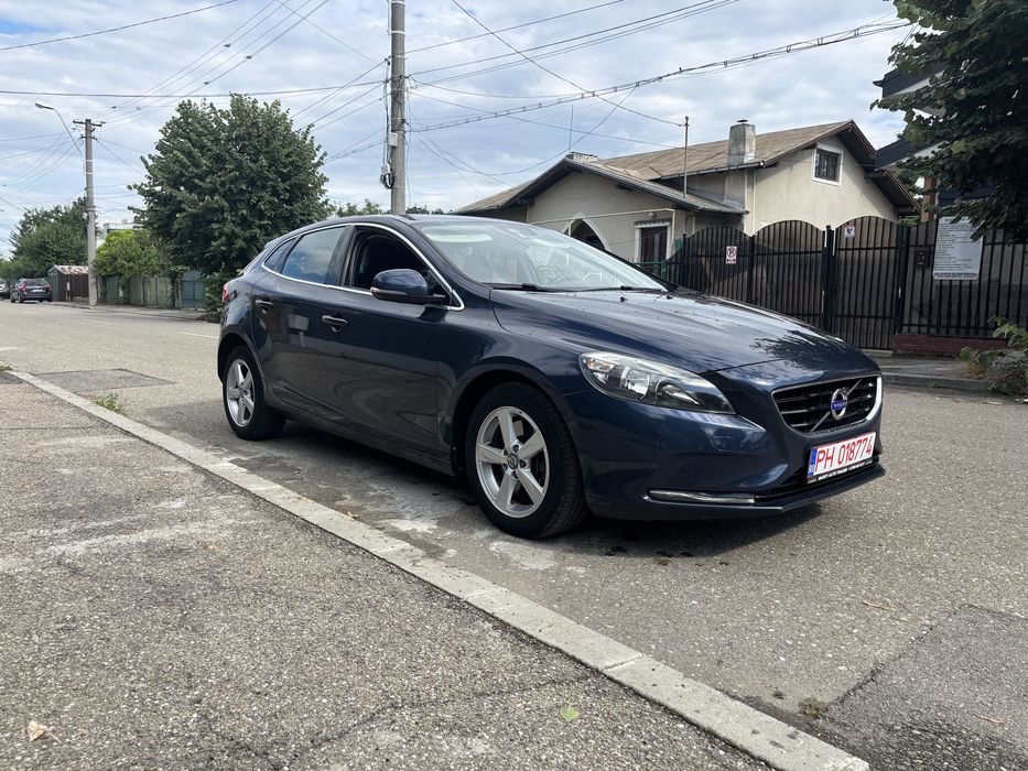 Volvo v40  D4 /Euro5  /09/2014 Led/ Navi 2.0/190cp