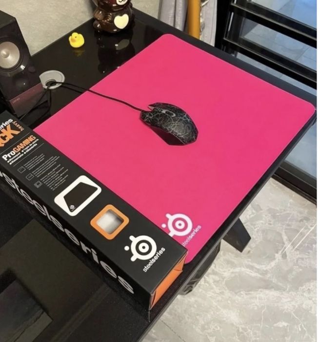 Игровые коврики ZOWIE, STEELSERIES