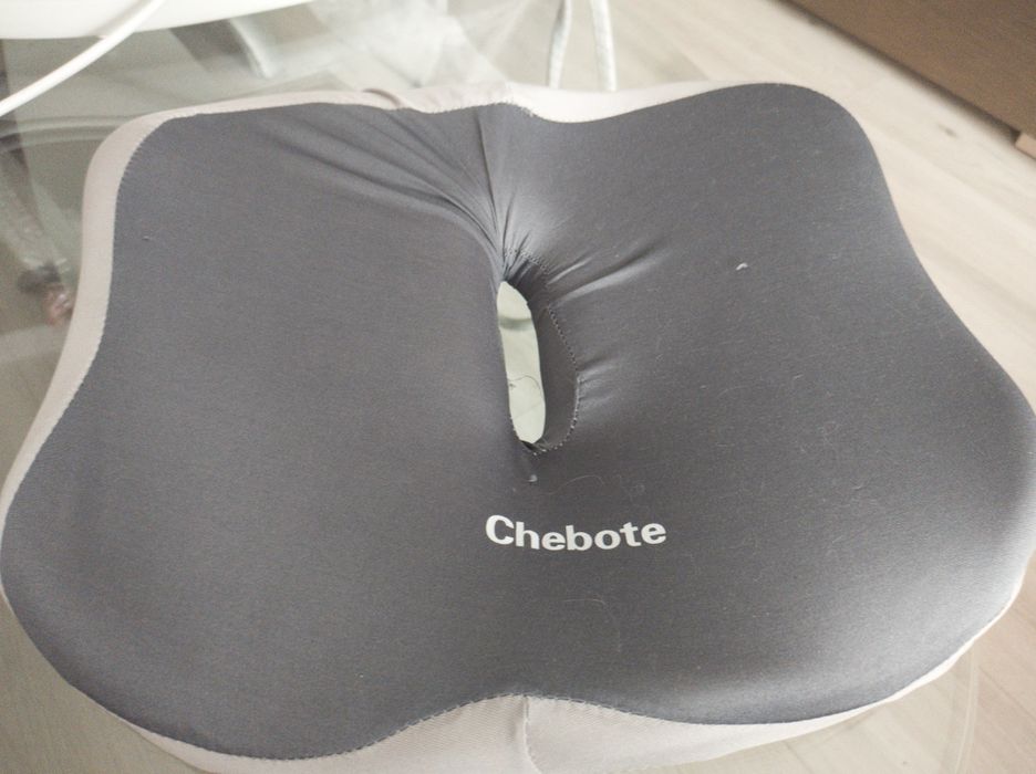 Продавам ортопедична седалка