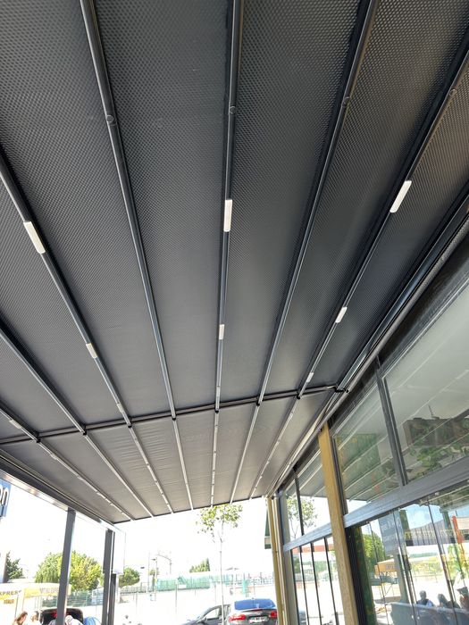 Pergola retractabila automata-OCAZIE