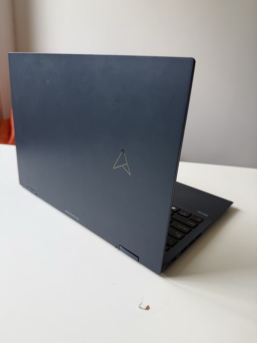 ASUS ZenBook S 13 Flip OLED