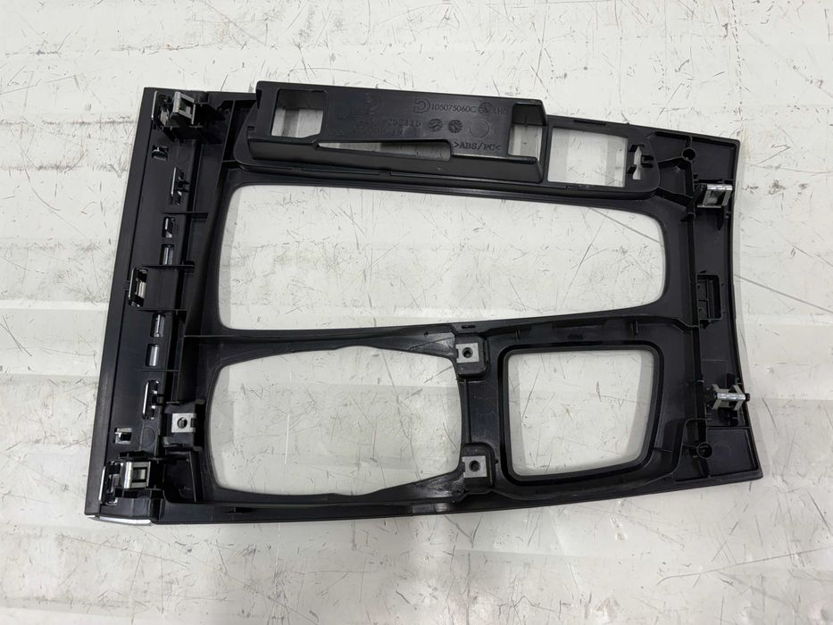 Лайсна централна конзола БМВ Х5 Ф15 Х6 Ф16