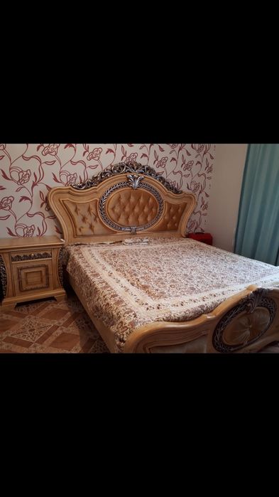 Спальный гарнитур 300000тыс