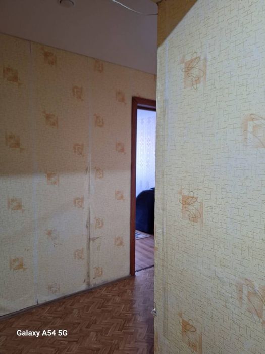 Продам трехкомнатную квартиру