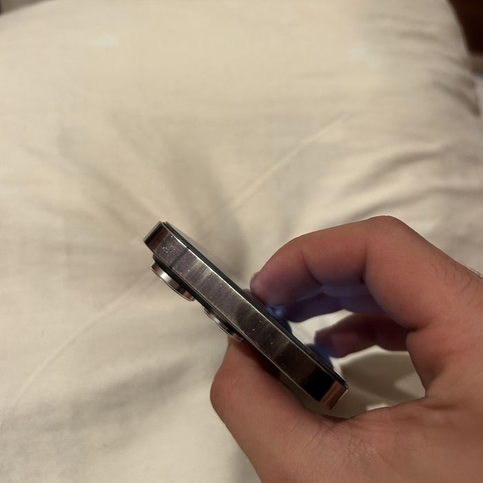 Iphone 14 pro deep purple