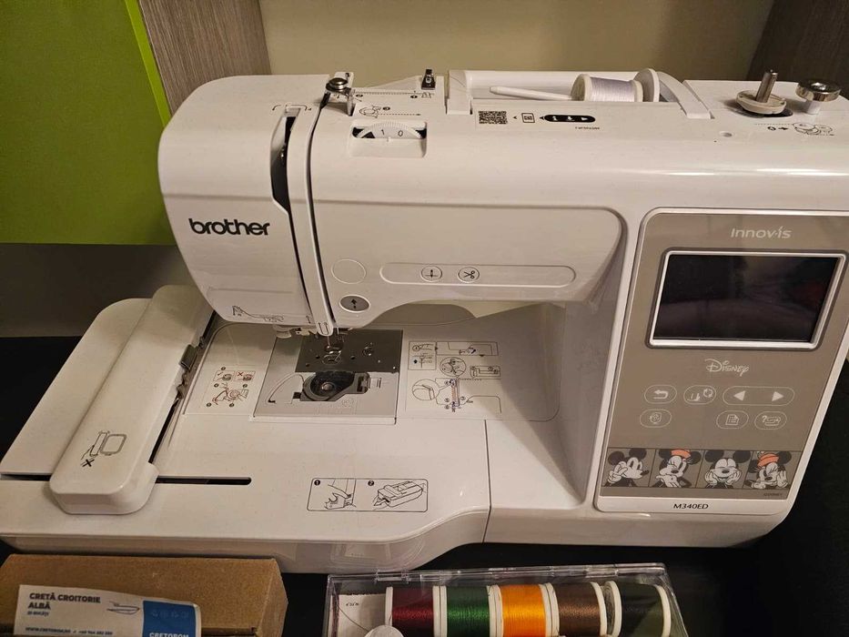 Masina de brodat Brother Innov-is M340ED plus accesorii