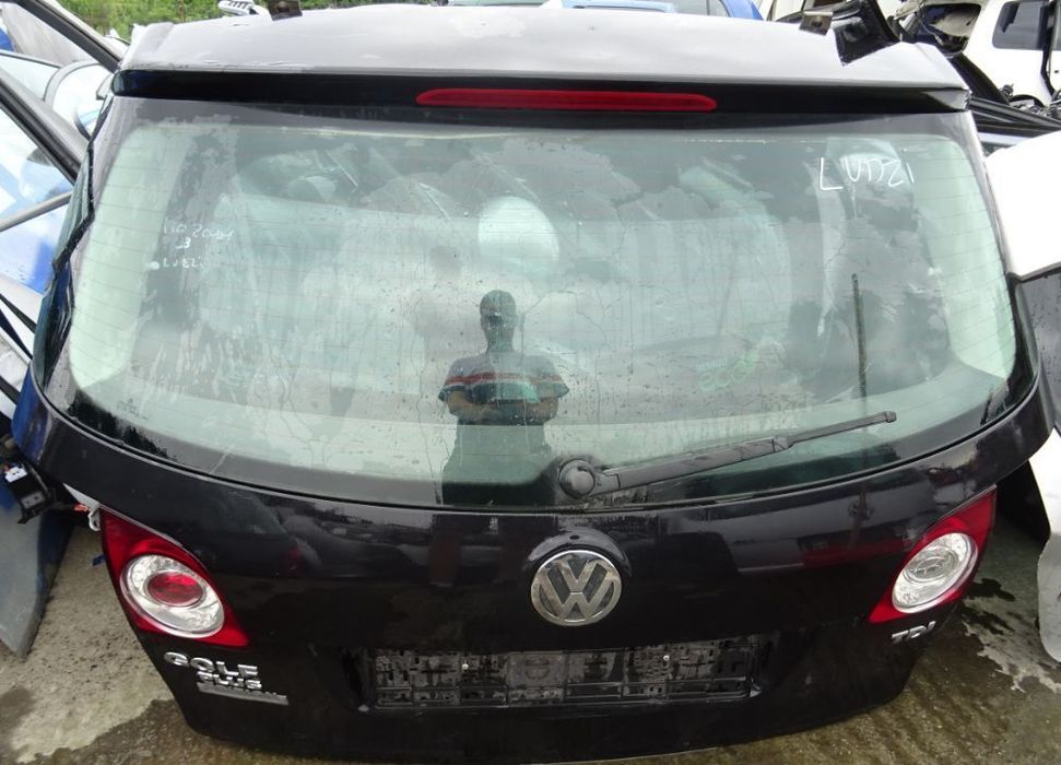 Haion Volkswagen Golf 5 Plus din 2008 fara anexe