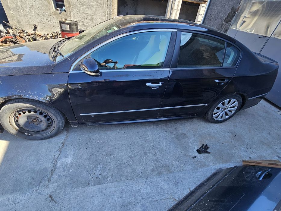 Kit R Line vw Passat B6 Lip Bara fata Spate Praguri culoare negru LC9X Sedan Berlina