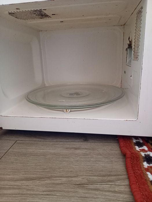 Микровълнова печка Nova