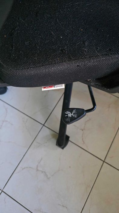 Офис стол MCA033 – черен, нов, в кашон