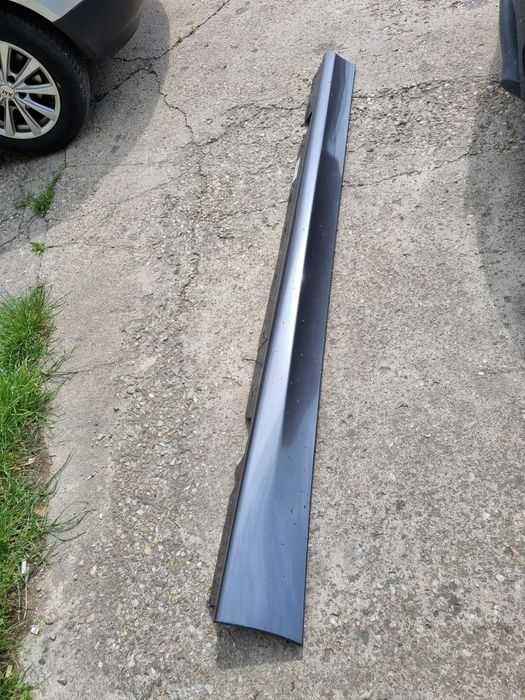 Prag stanga bmw e90