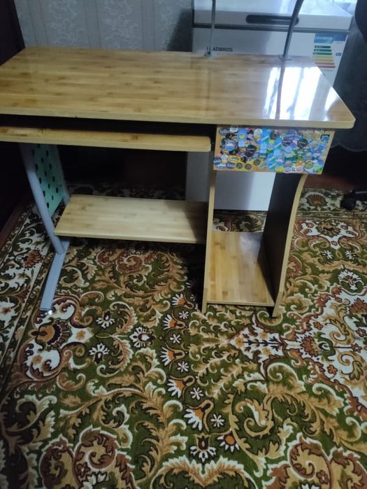 Компьютерный стол!