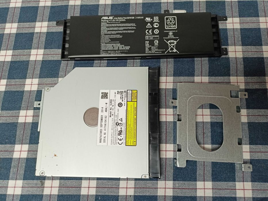 Elemente Asus R515M P553M