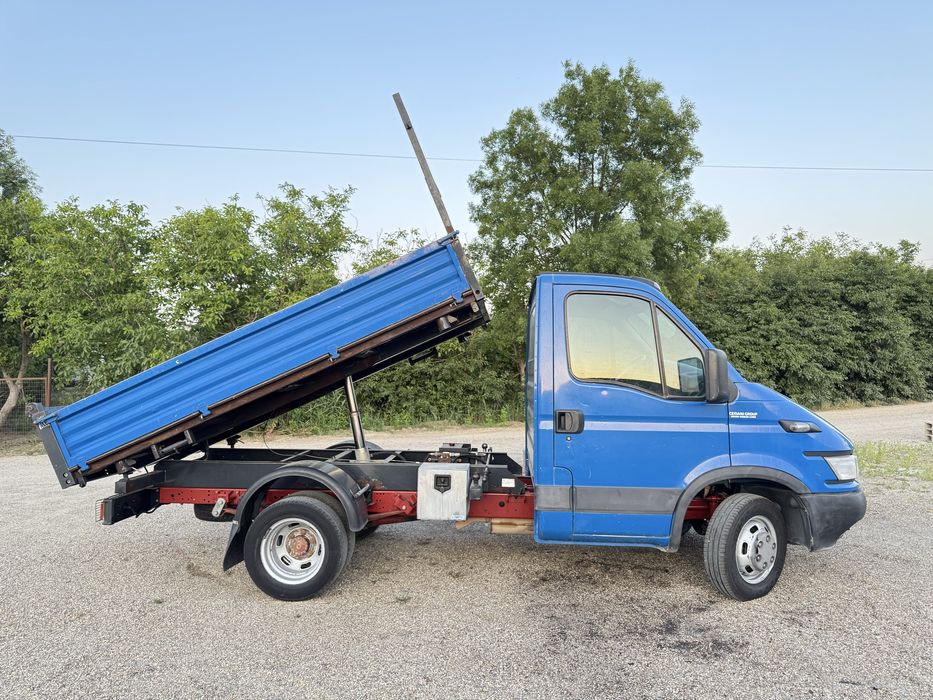 Iveco daily basculabil pe cutie -italia-