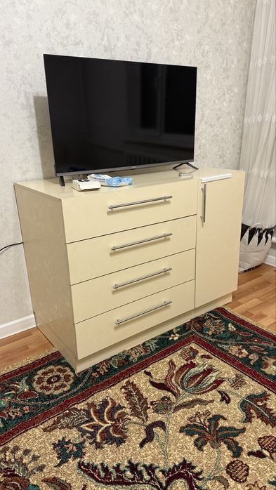 Продам спальный гарнитур