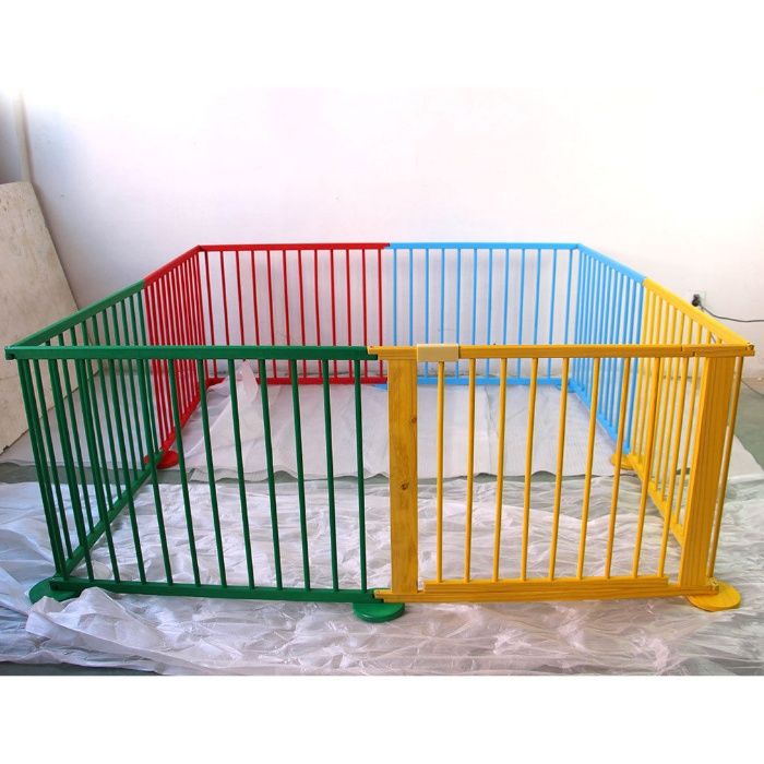 Продавам дървена Сгъваема ограда/кошара за игра 8 елемента