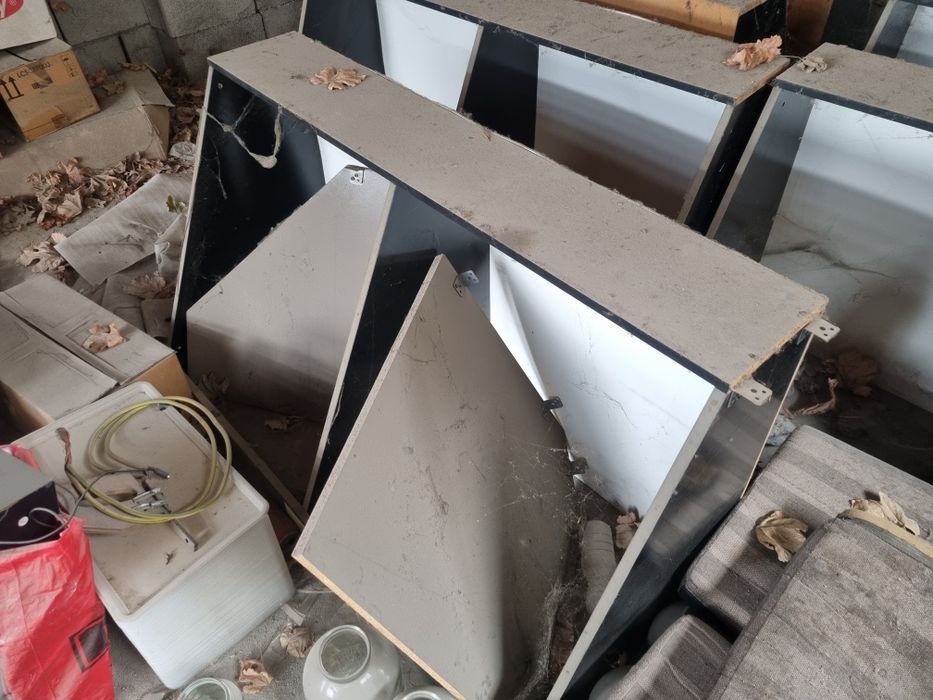 Dokon uchun polka stelaj