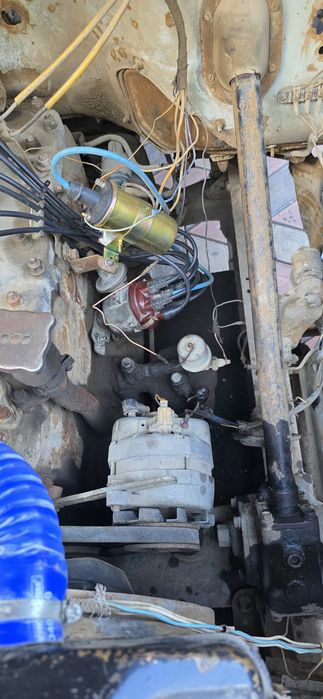 Двигатель газ 52 с навесные рабочии