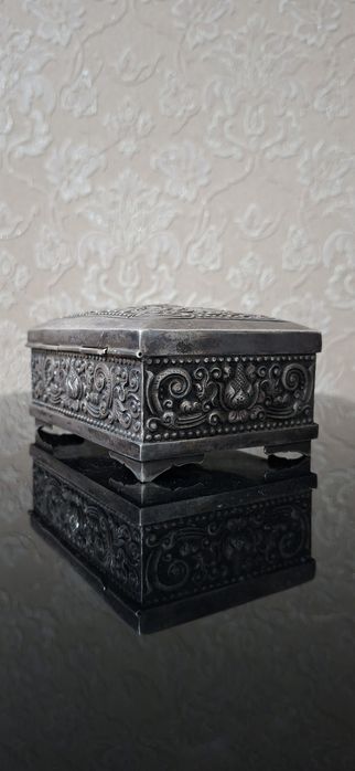 Серебряная винтажная шкатулка