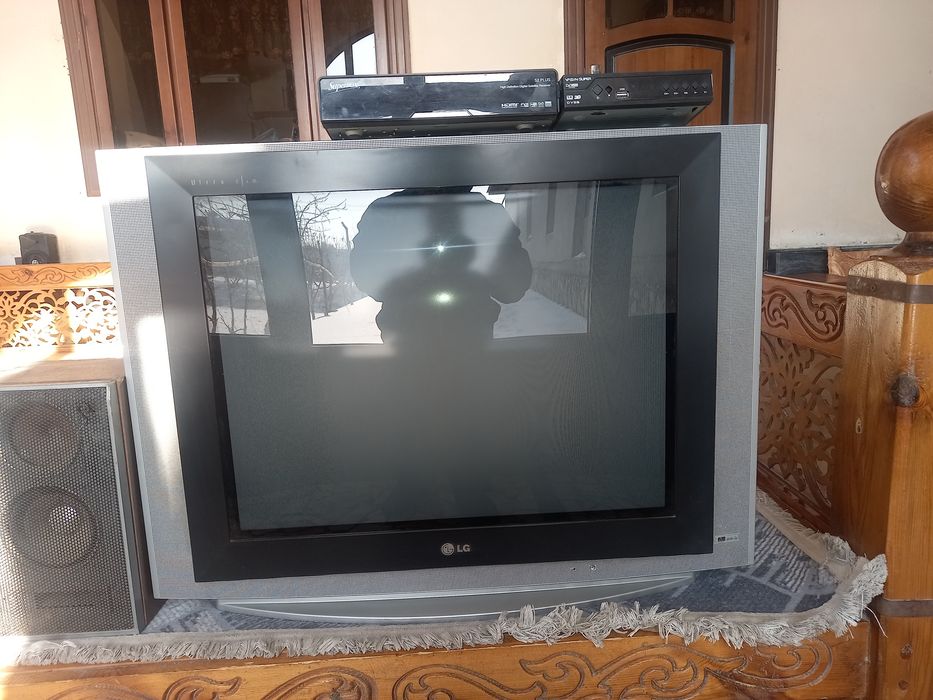 Продам Телевизор тв тюнера и магнитофон