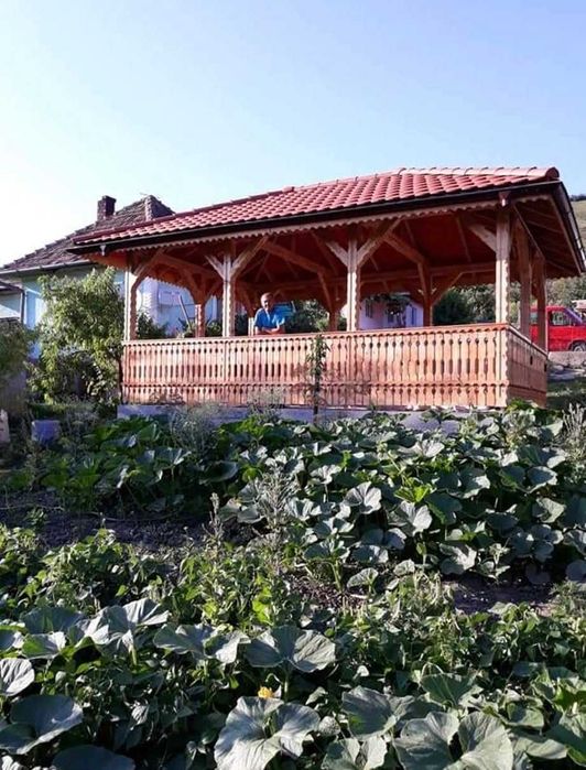 Execut lucrari constructii - acoperisuri, renovari, garduri, interior