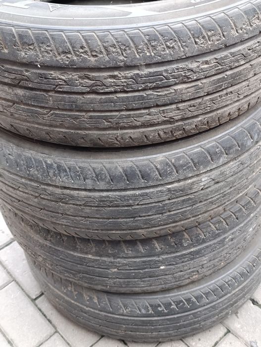 Продам шины на легковой автомобиль