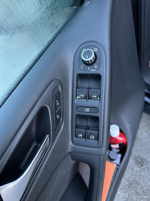 Vând golf 6, 2.0 tdi an 2011