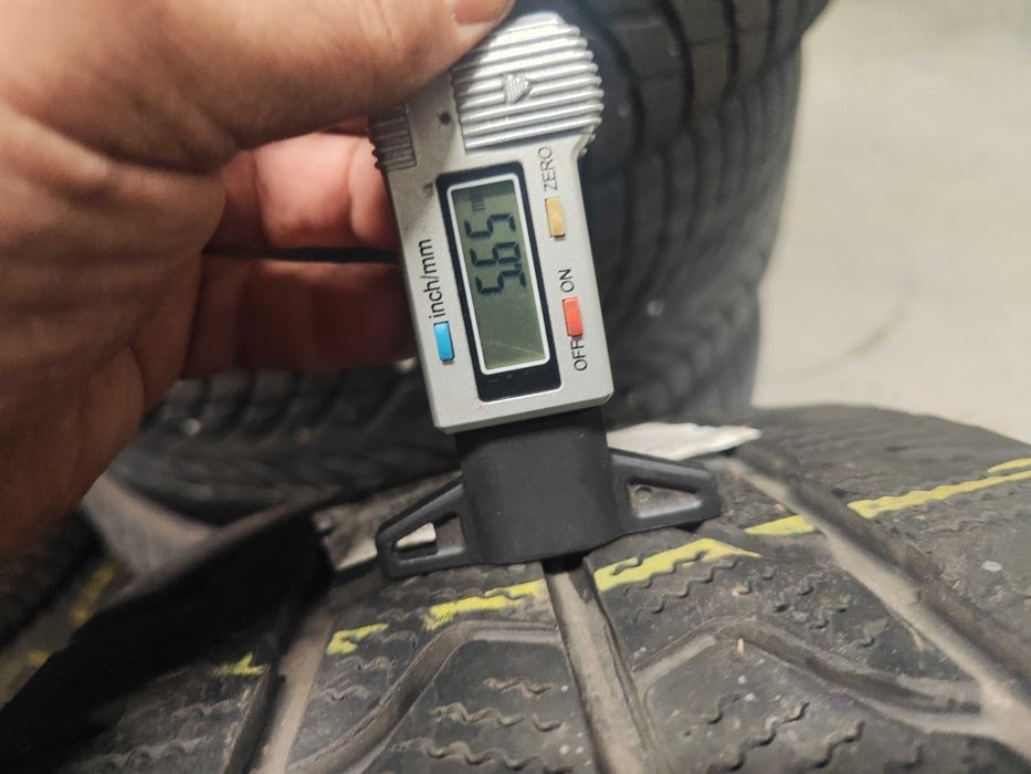 2бр.зимни гуми 235/65/16C Goodyear