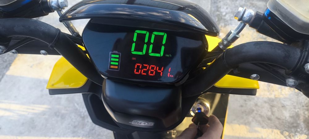 Продам электро скутер