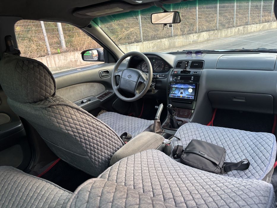 Nissan Maxima a32.