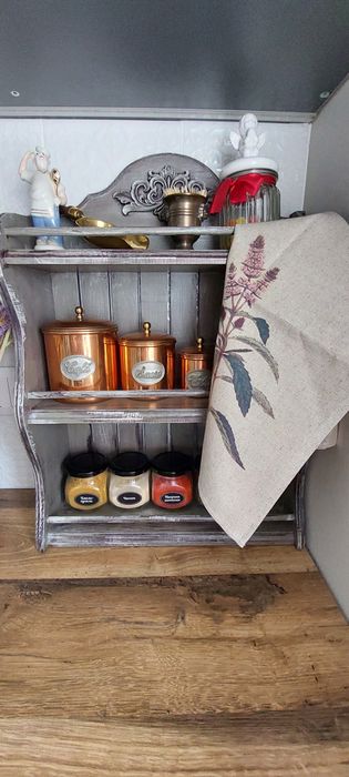 Полка в стиле прованс