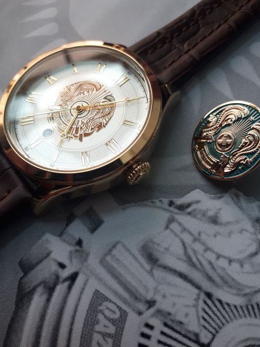 Часы с символикой (логотипом) заказчика