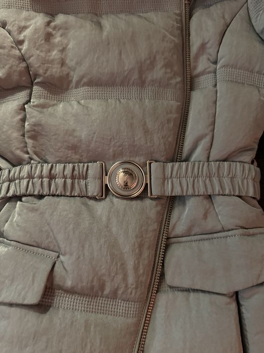 Чисто ново яке guess