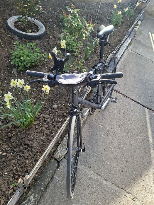 Bicicleta B TWIN,ușoară,roti subtiri-ideala oras!