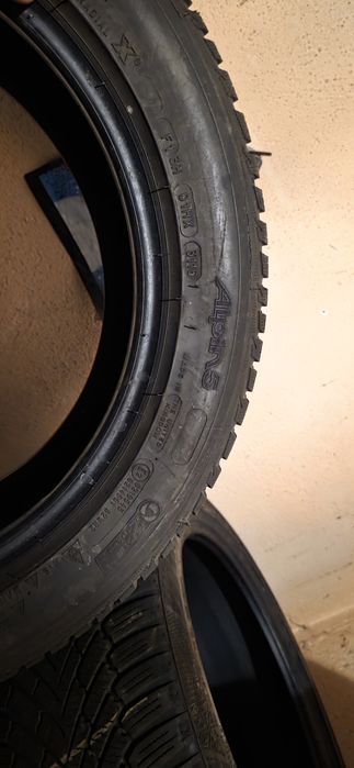 Гуми 4бр 205/50/16 - 1бр - 79лв