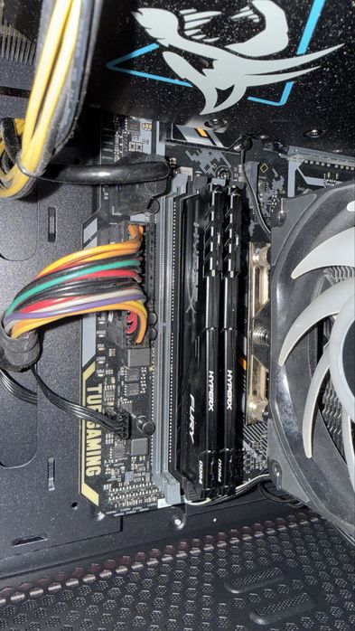 Vand KIT Procesor I5 9600kf cu placa baza TUF  B360-Pro Gaming si 16 GRAM 2x8 GB 266mHz
