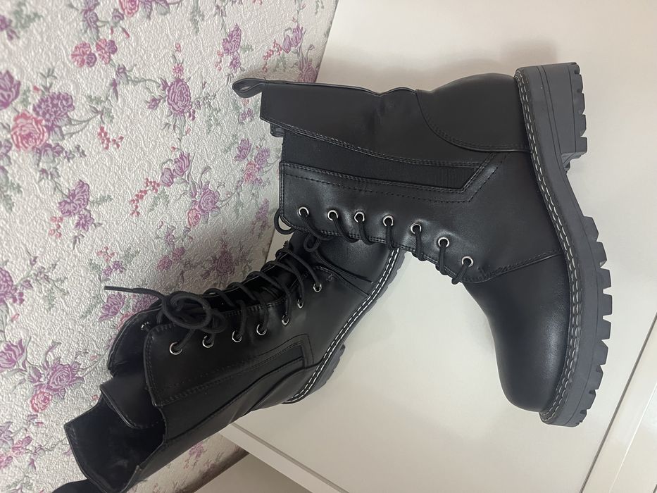 Зимние ботинки новые женские