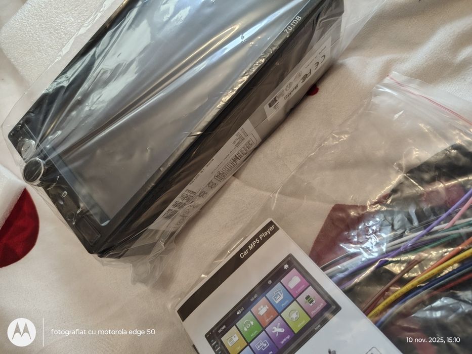 Vrând radio auto player cu ecran tactil port usb și card