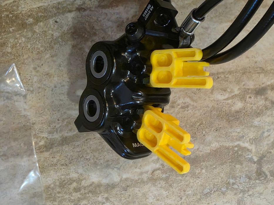 set frane disc bicicleta Magura MT5 - 4 piston fata si spate