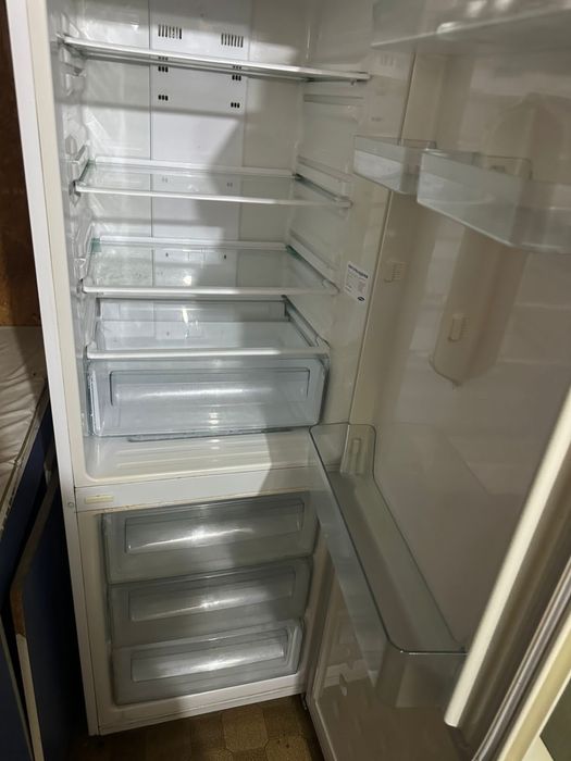 Холодильник samsung