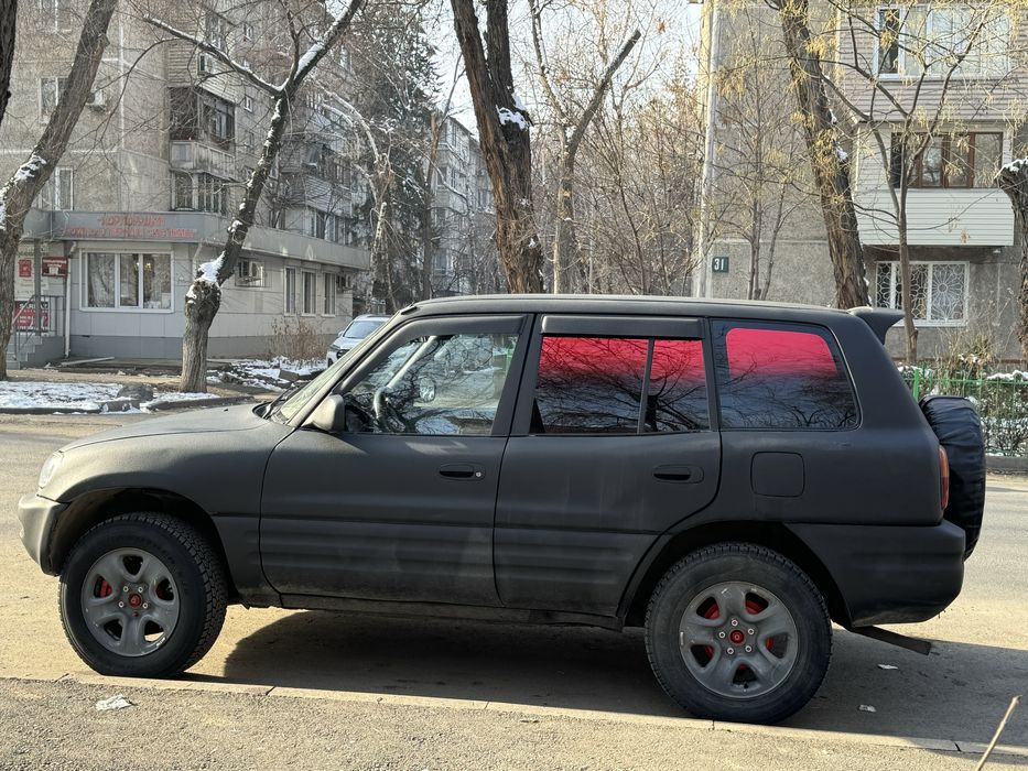 Toyta rav 4 машина срочно