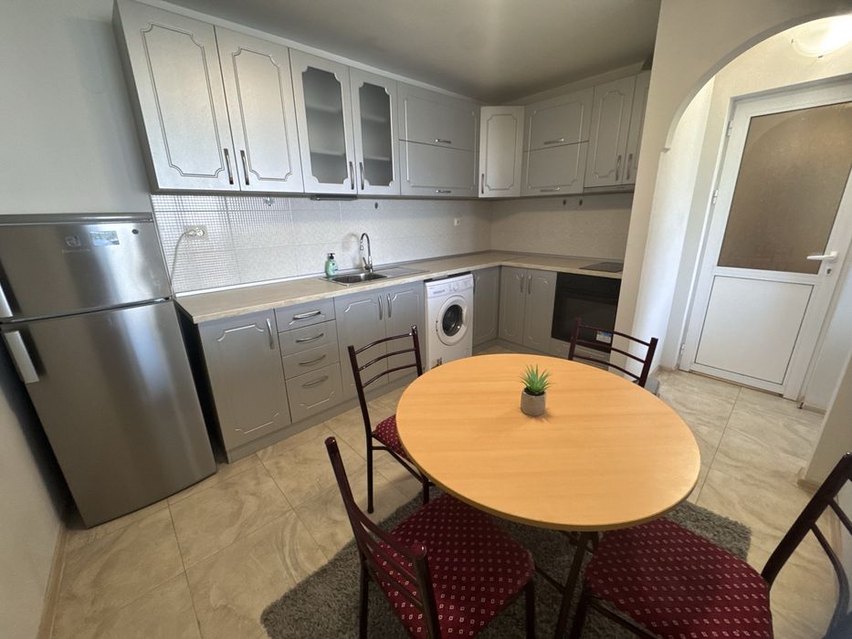 Дава се под наем Двустаен апартамент в Асеновград - 70 кв.м за 331.5 € - Снимка #3